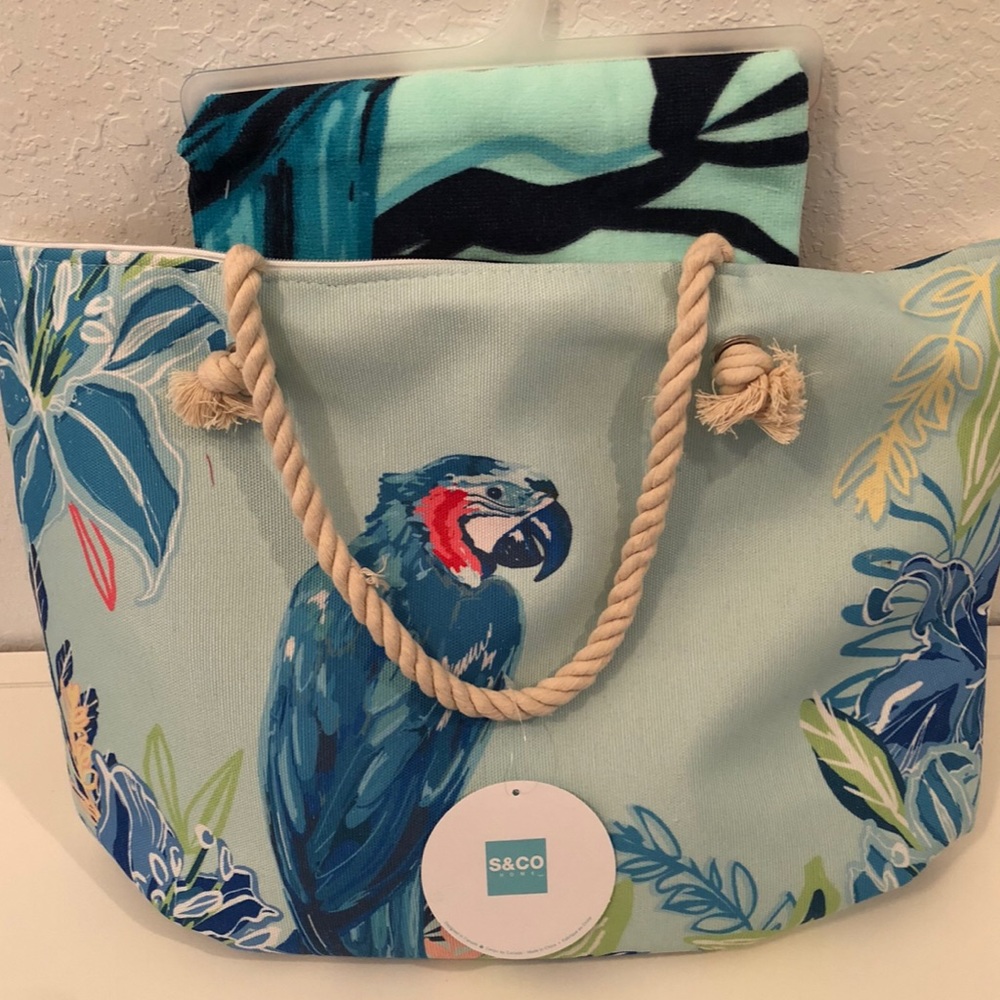 New S&CO Beautiful Beach Bag With Beach Towel